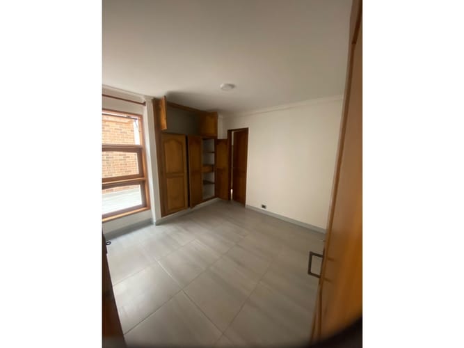 Apartamento de 3 alcobas en arriendo en Naranjal, Medellín, 174 m² · foto 9 de 13