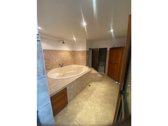 Apartamento de 3 alcobas en arriendo en Naranjal, Medellín, 174 m² · foto 12 de 13