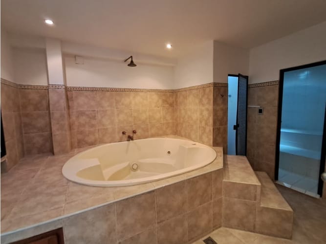 Apartamento de 3 alcobas en arriendo en Naranjal, Medellín, 174 m² · foto 13 de 13
