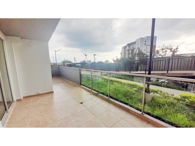 Apartamento de 3 alcobas en arriendo en Avenida 19 Norte, Armenia, 96 m² · foto 3 de 15