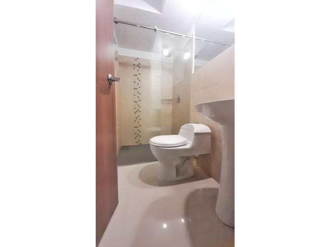 Apartamento de 3 alcobas en arriendo en Avenida 19 Norte, Armenia, 96 m² · foto 9 de 15