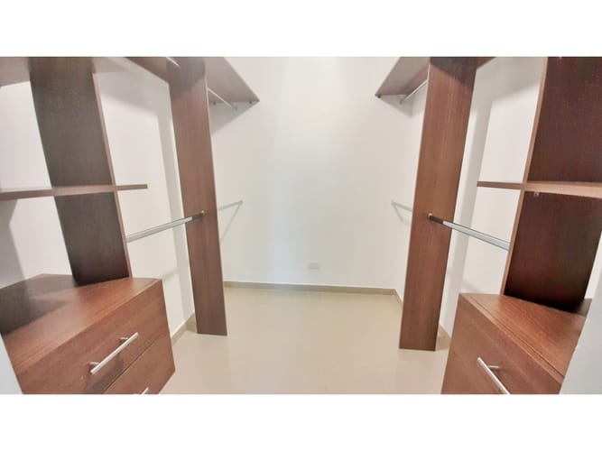 Apartamento de 3 alcobas en arriendo en Avenida 19 Norte, Armenia, 96 m² · foto 11 de 15