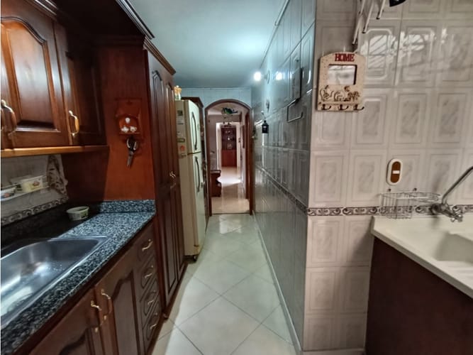 Apartamento de 3 alcobas en venta en Laureles, Medellín, 107 m² · foto 5 de 24