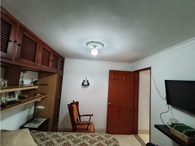 Apartamento de 3 alcobas en venta en Laureles, Medellín, 107 m² · foto 12 de 24