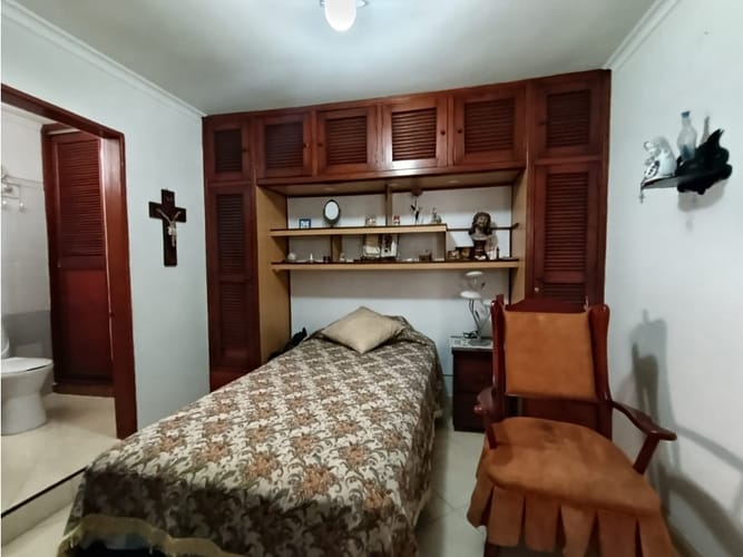 Apartamento de 3 alcobas en venta en Laureles, Medellín, 107 m² · foto 15 de 24