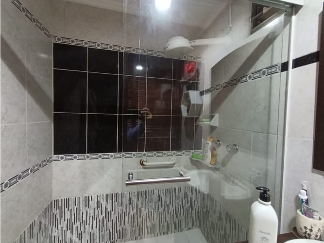 Apartamento de 3 alcobas en venta en Laureles, Medellín, 107 m² · foto 19 de 24