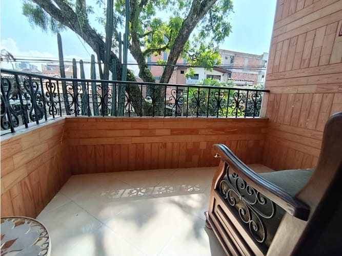 Apartamento de 3 alcobas en venta en Laureles, Medellín, 107 m² · foto 22 de 24