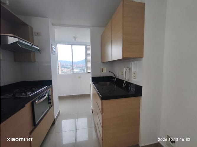 Apartamento de 3 alcobas en venta en El Trapiche, Sabaneta, 72 m² · foto 5 de 19