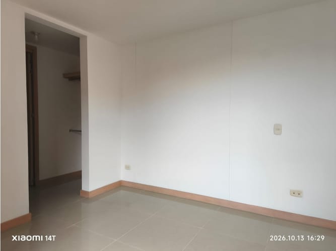 Apartamento de 3 alcobas en venta en El Trapiche, Sabaneta, 72 m² · foto 14 de 19
