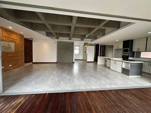 Apartamento de 2 alcobas en arriendo en San Lucas, Medellín, 141 m² · foto 3 de 16