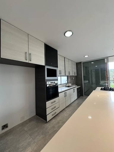 Apartamento de 2 alcobas en arriendo en San Lucas, Medellín, 141 m² · foto 4 de 16