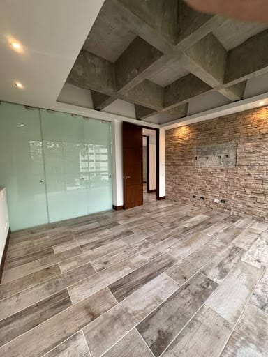 Apartamento de 2 alcobas en arriendo en San Lucas, Medellín, 141 m² · foto 5 de 16
