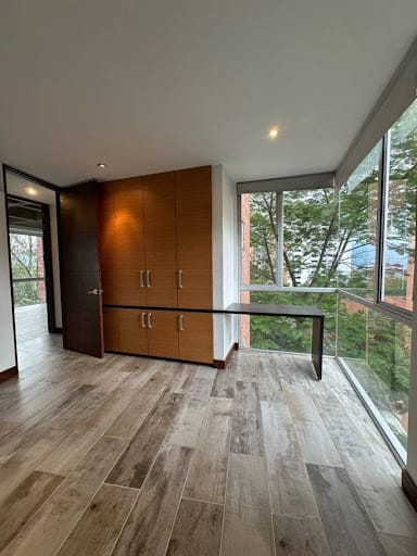 Apartamento de 2 alcobas en arriendo en San Lucas, Medellín, 141 m² · foto 6 de 16