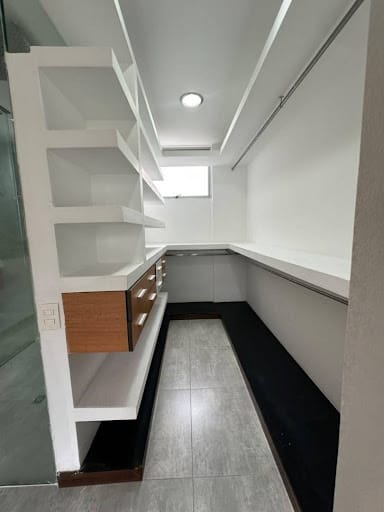 Apartamento de 2 alcobas en arriendo en San Lucas, Medellín, 141 m² · foto 10 de 16
