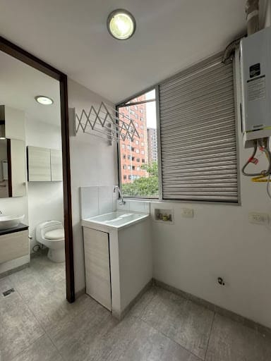 Apartamento de 2 alcobas en arriendo en San Lucas, Medellín, 141 m² · foto 14 de 16