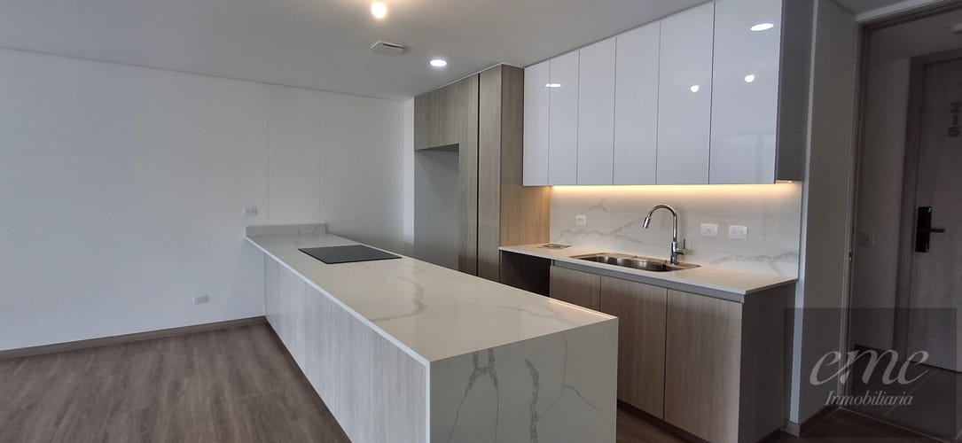 Apartamento de 3 alcobas en arriendo en La Convencion, Rionegro, 166 m² · foto 2 de 24