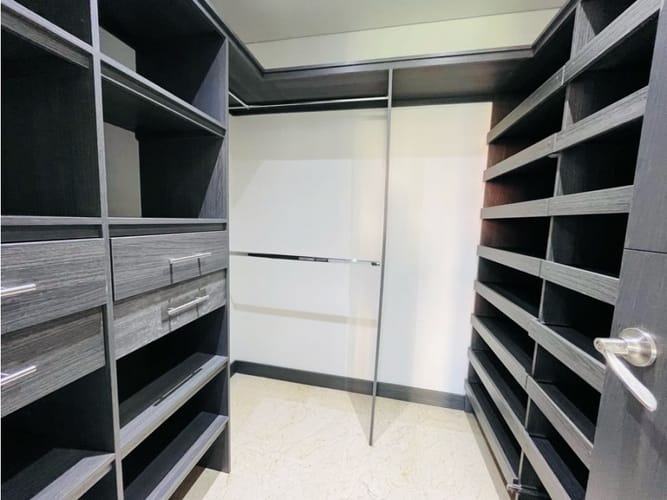 Apartamento de 3 alcobas en venta en Castropol, Medellín, 138 m² · foto 20 de 23