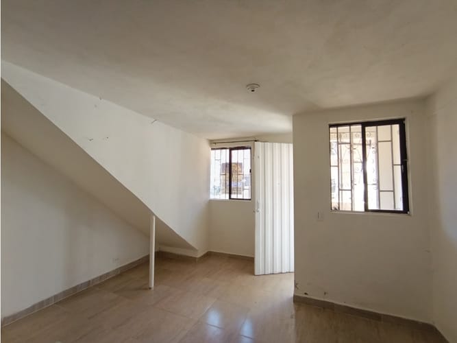 Apartaestudio en arriendo en Urbanizacion Villa Linda, Bello, 40 m² · foto 6 de 12