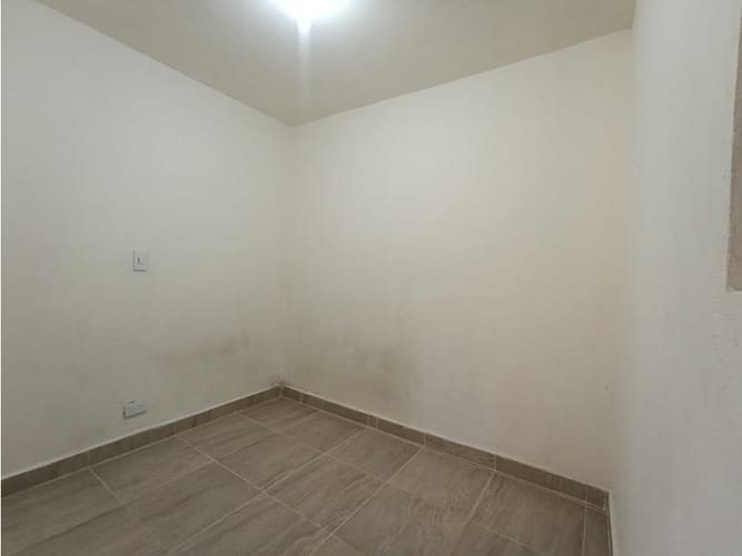 Apartaestudio en arriendo en Urbanizacion Villa Linda, Bello, 40 m² · foto 8 de 12