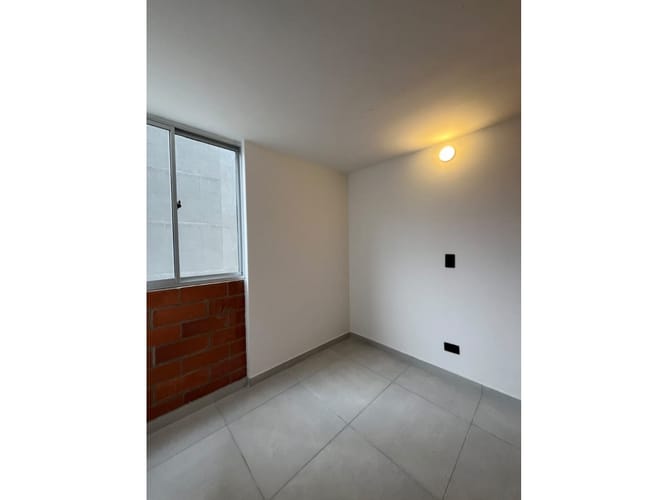 Apartamento de 2 alcobas en arriendo en Serramonte, Bello, 58 m² · foto 4 de 9