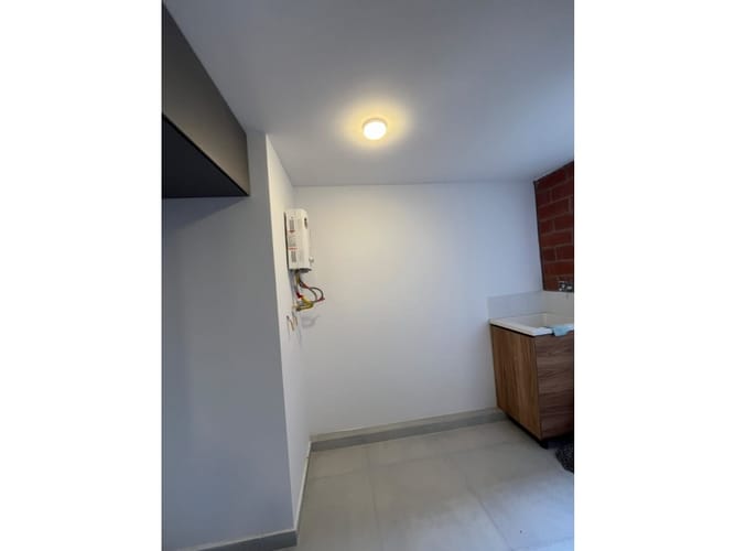 Apartamento de 2 alcobas en arriendo en Serramonte, Bello, 58 m² · foto 8 de 9