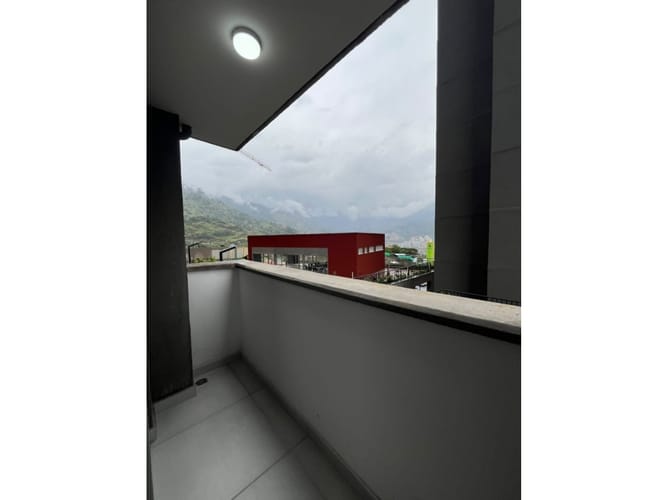 Apartamento de 2 alcobas en arriendo en Serramonte, Bello, 58 m² · foto 9 de 9
