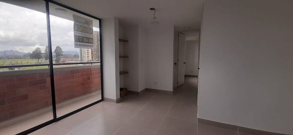Apartamento de 2 alcobas en venta en Chipre, Rionegro, 50 m² · foto 3 de 6