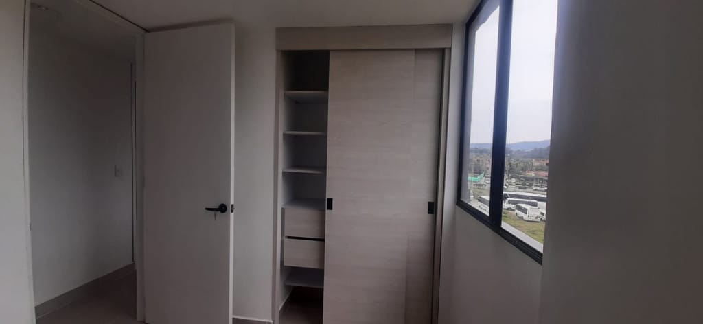 Apartamento de 2 alcobas en venta en Chipre, Rionegro, 50 m² · foto 5 de 6