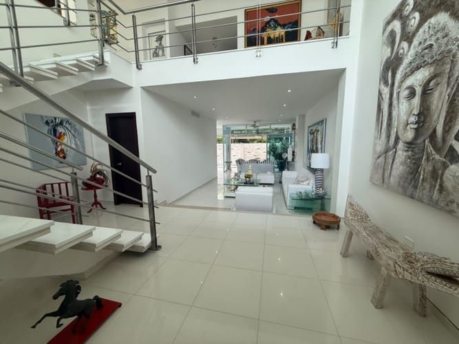 Casa de 3 alcobas en venta en Conjunto Residencial Villa Campestre, Barranquilla, 323 m² · foto 1 de 24