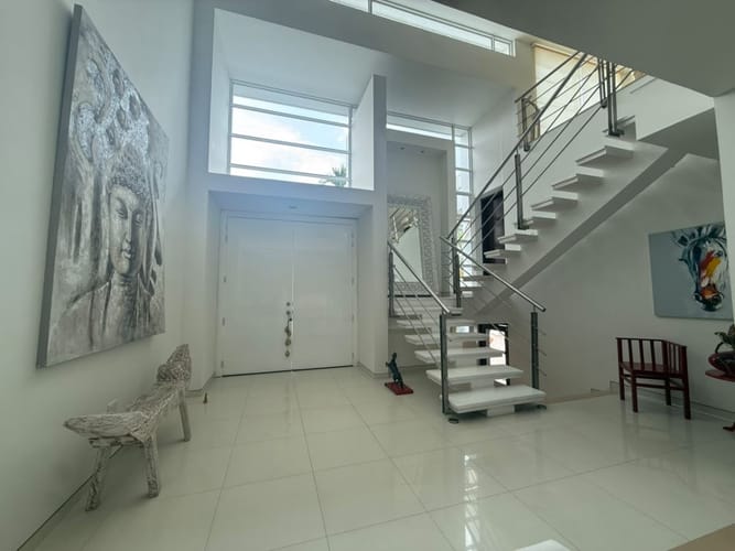 Casa de 3 alcobas en venta en Conjunto Residencial Villa Campestre, Barranquilla, 323 m² · foto 2 de 24