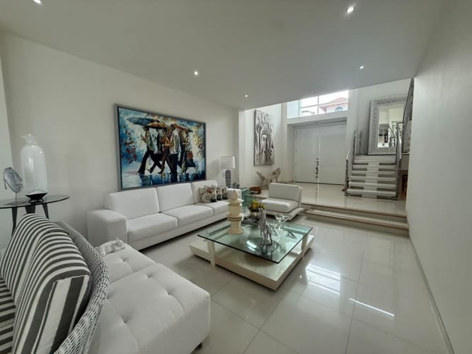 Casa de 3 alcobas en venta en Conjunto Residencial Villa Campestre, Barranquilla, 323 m² · foto 4 de 24