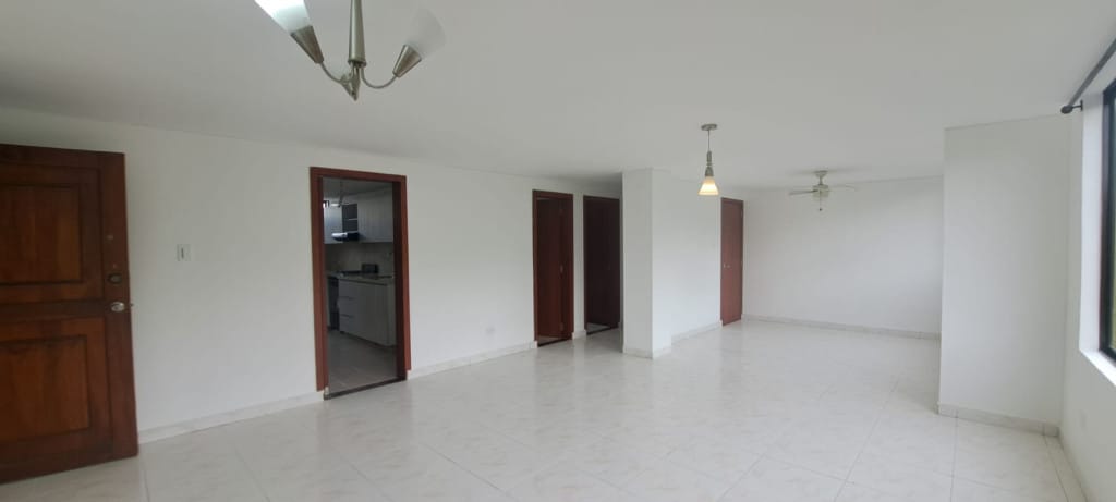 Apartamento de 3 alcobas en arriendo en El Ingenio, Cali, 93 m² · foto 7 de 24