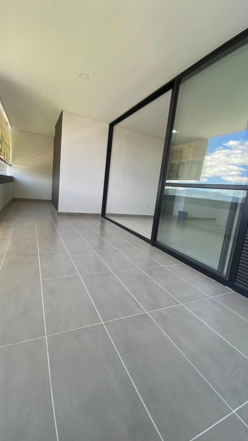 Apartamento de 3 alcobas en venta en Chipre, Rionegro, 86 m² · foto 4 de 24