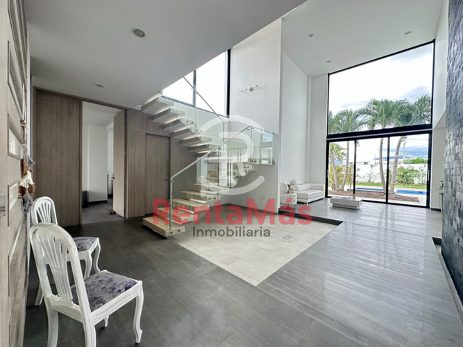 Casa de 5 alcobas en venta en Cr. Los Mangos, Villa del Rosario, 680 m² · foto 7 de 24