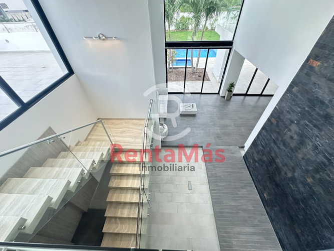 Casa de 5 alcobas en venta en Cr. Los Mangos, Villa del Rosario, 680 m² · foto 9 de 24