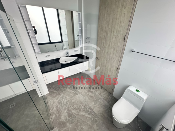 Casa de 5 alcobas en venta en Cr. Los Mangos, Villa del Rosario, 680 m² · foto 17 de 24