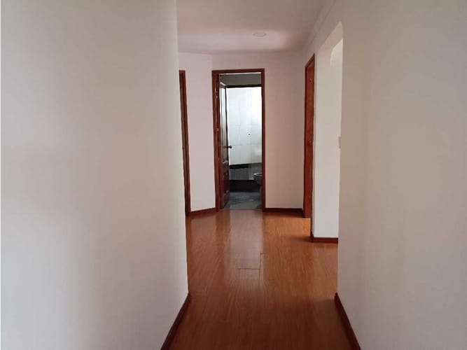 Apartamento de 3 alcobas en venta en Chico, Bogotá, 145 m² · foto 8 de 23