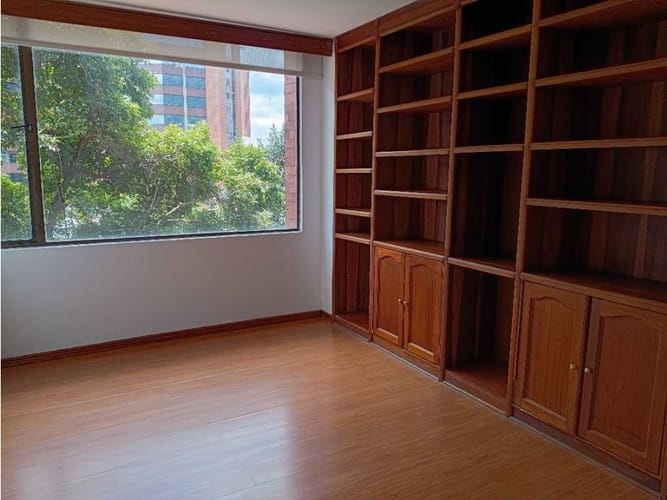 Apartamento de 3 alcobas en venta en Chico, Bogotá, 145 m² · foto 10 de 23