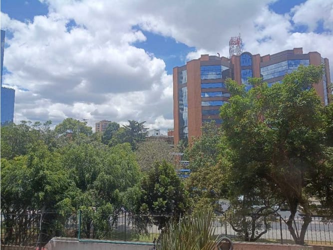 Apartamento de 3 alcobas en venta en Chico, Bogotá, 145 m² · foto 14 de 23