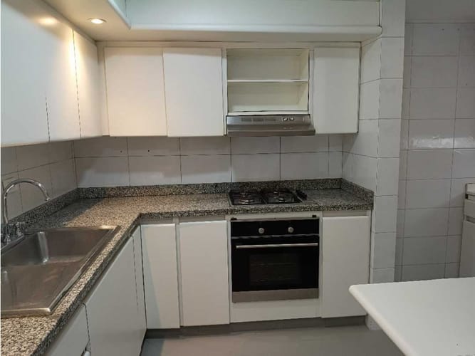 Apartamento de 3 alcobas en venta en Chico, Bogotá, 145 m² · foto 18 de 23