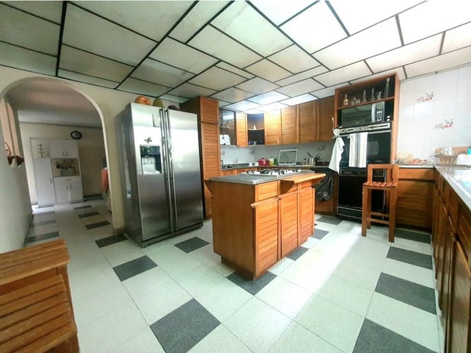 Casa de 4 alcobas en venta en Belén, Medellín, 450 m² · foto 5 de 21