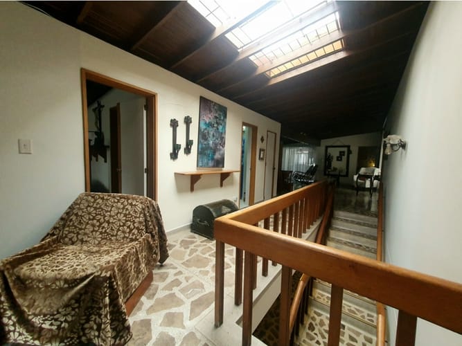 Casa de 4 alcobas en venta en Belén, Medellín, 450 m² · foto 7 de 21
