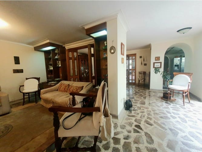 Casa de 4 alcobas en venta en Belén, Medellín, 450 m² · foto 12 de 21
