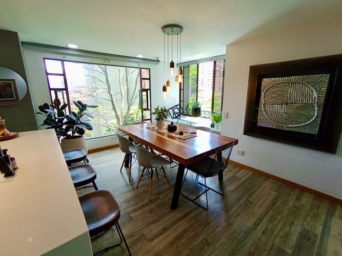 Apartamento en venta en Castropol, Medellín, 130 m² · foto 2 de 15