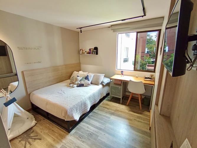 Apartamento en venta en Castropol, Medellín, 130 m² · foto 5 de 15