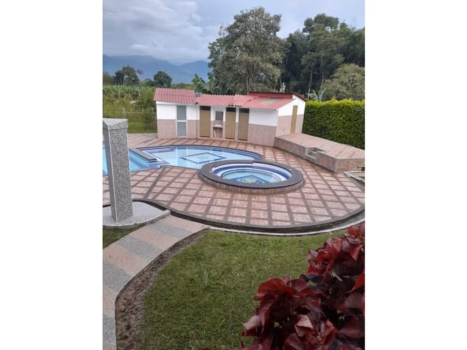 Casa de 3 alcobas en venta en Via La Tebaida, Armenia, 200 m² · foto 7 de 20