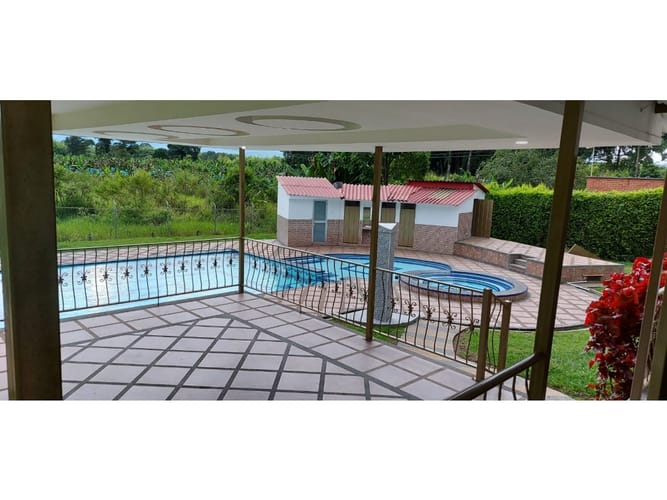 Casa de 3 alcobas en venta en Via La Tebaida, Armenia, 200 m² · foto 8 de 20