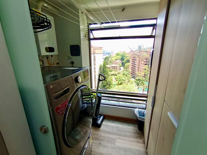Apartamento en venta en Castropol, Medellín, 130 m² · foto 12 de 15