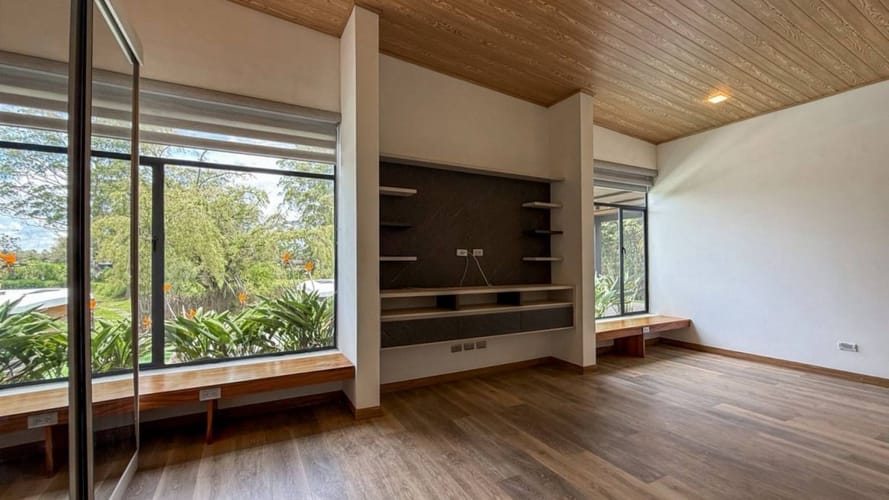 Casa de 3 alcobas en arriendo en El Porvenir, Rionegro, 540 m² · foto 14 de 24