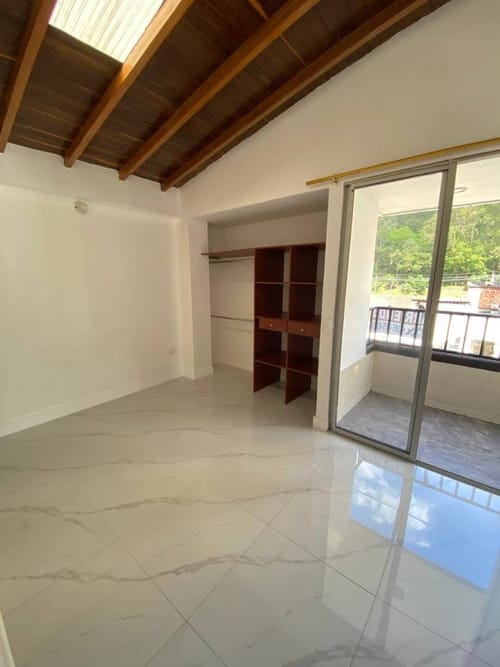Apartamento de 3 alcobas en arriendo en Belén Fatima, Medellín, 70 m² · foto 7 de 15